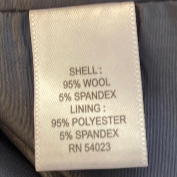 Banana Republic Stretch Gray Wool Skirt; Lined; Sz 14; Great for Fall & Winter! - Picture 6 of 6